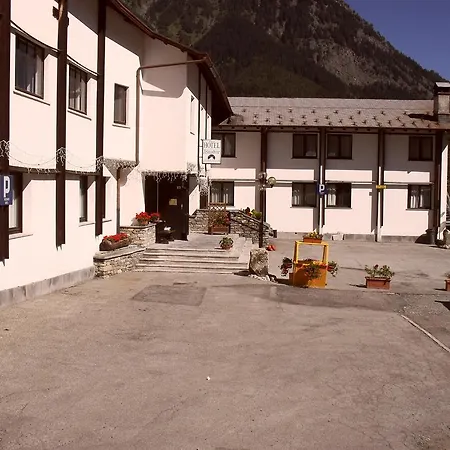 Hotel De La Telecabine 3*