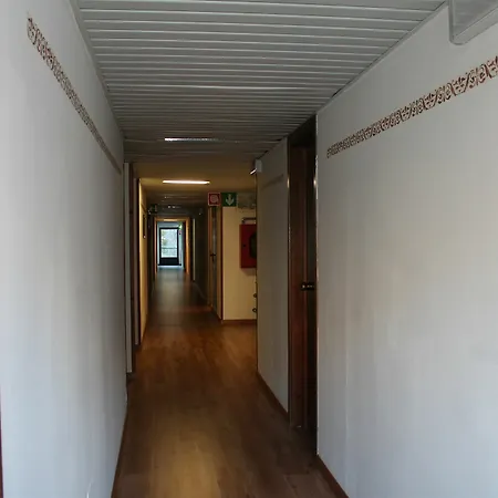 Hotel De La Telecabine 3*