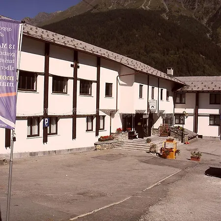 De La Telecabine Szálloda Courmayeur